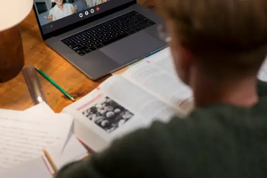 About Distance and Regular Education Differences